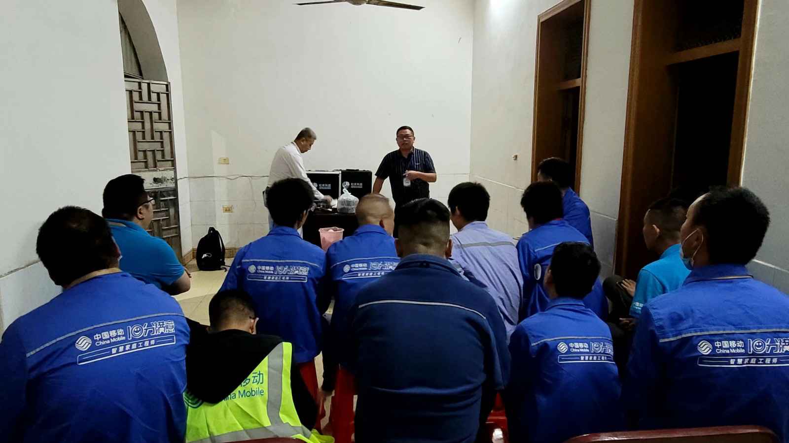 银川瀚宇视觉艺术咨询有限公司为中移铁通有限公司安全用电培训